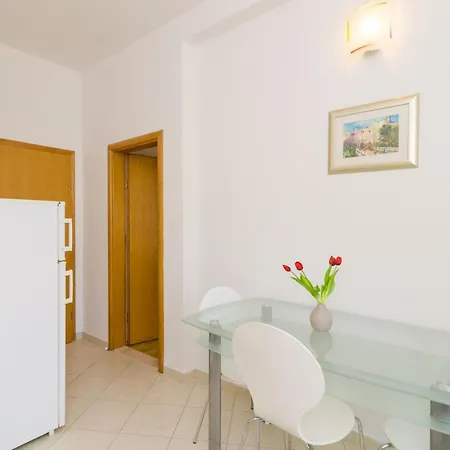 Apartment & Bari I - With Balcony And View First Floor -apt 4