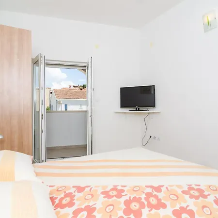 Apartman & Bari I - With Balcony And View First Floor -apt 10