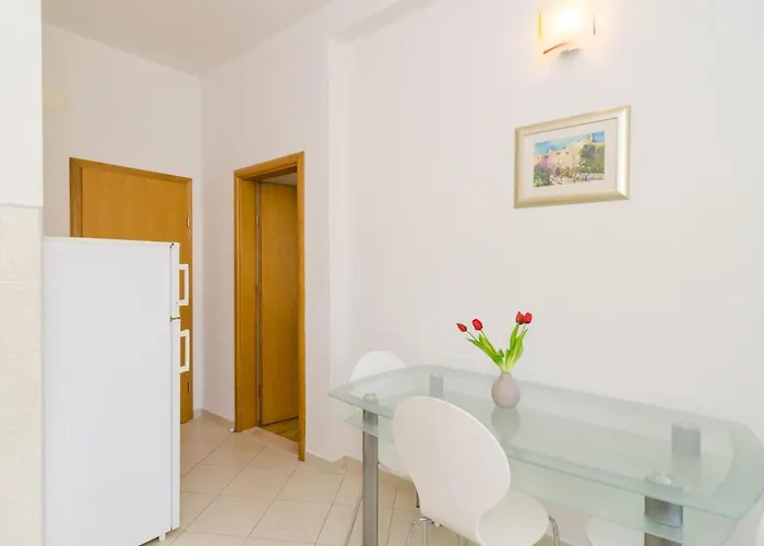 Apartman & Bari I - With Balcony And View First Floor -apt 10