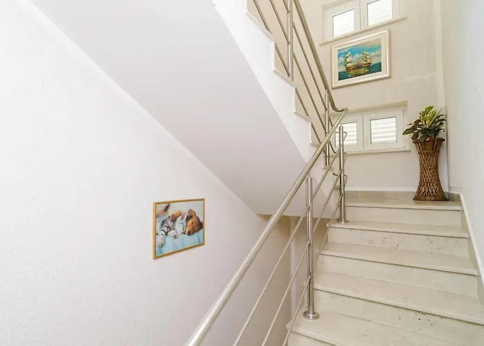 Apartman & Bari I - With Balcony And View First Floor -apt 10 *