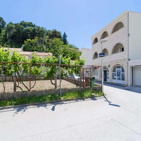& Bari I - With Balcony And View First Floor -apt 4